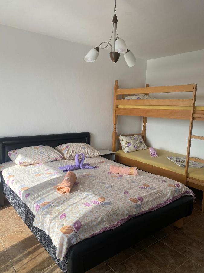 Villa Leona Palushaj Donji Stoj Ngoại thất bức ảnh