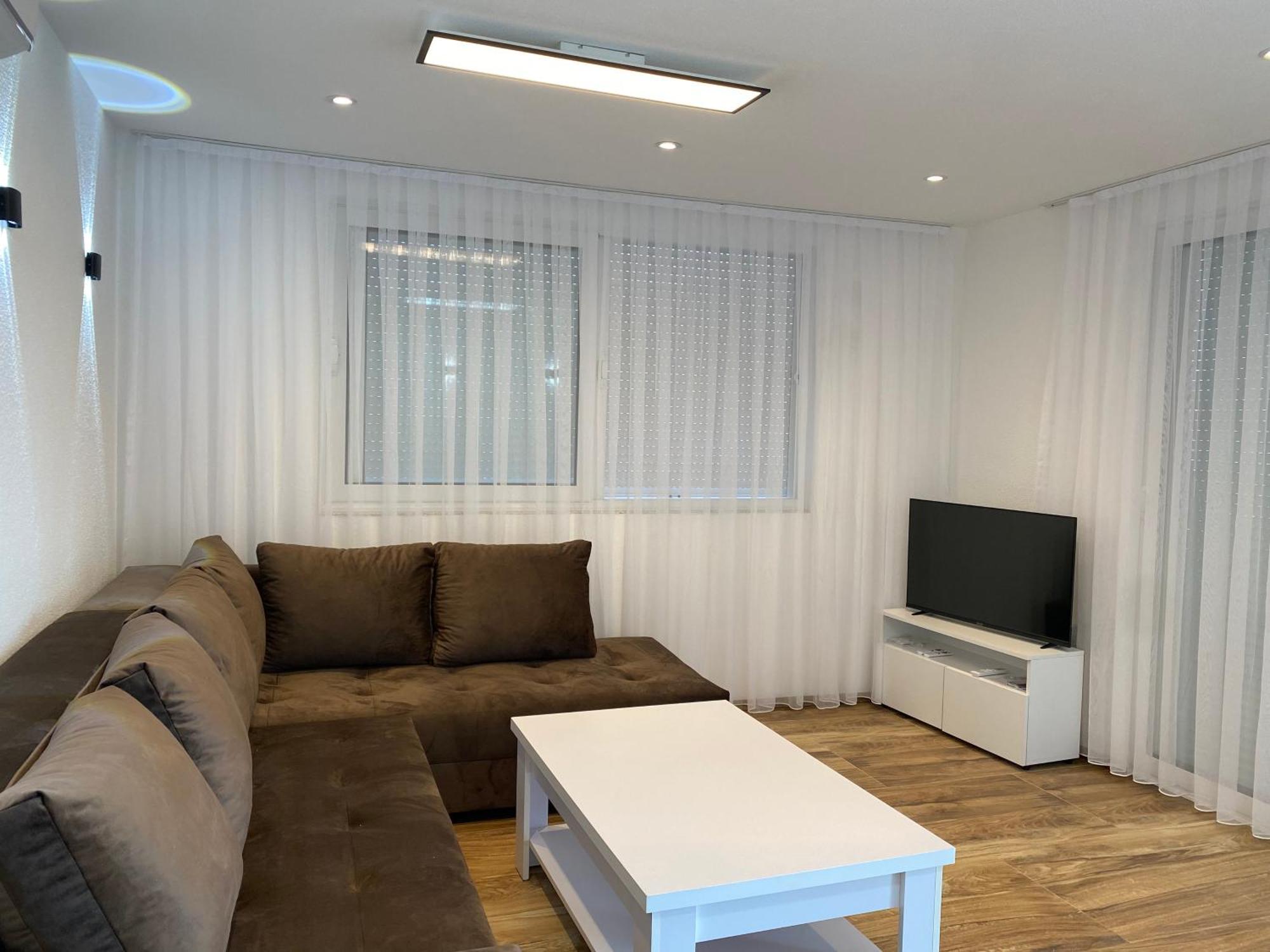 Villa Leona Palushaj Donji Stoj Ngoại thất bức ảnh