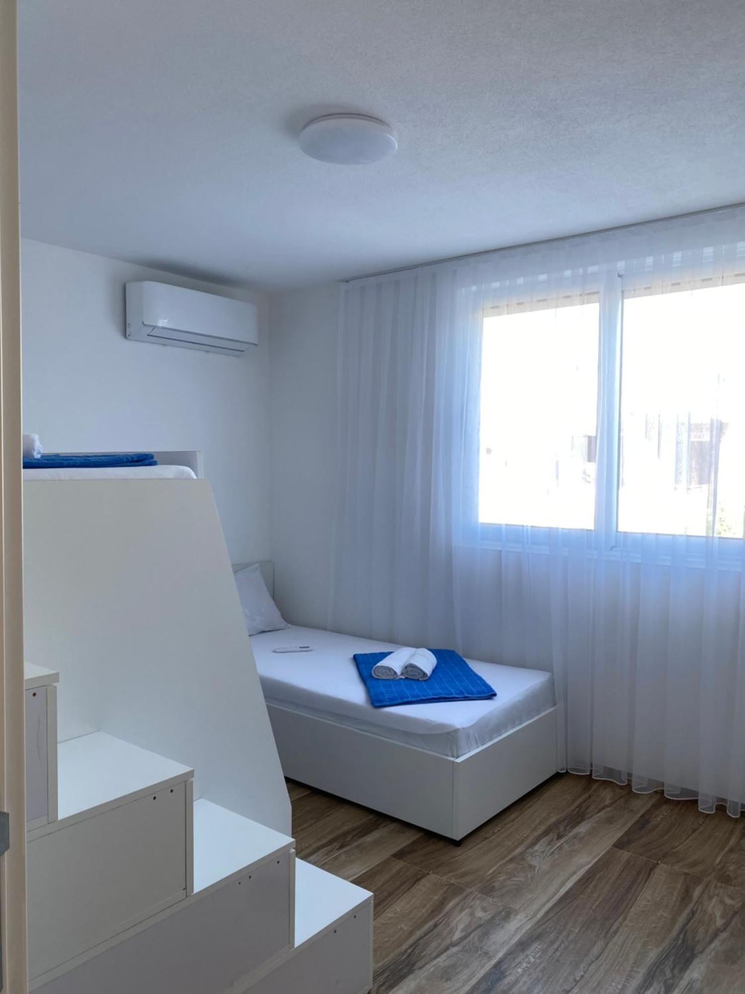 Villa Leona Palushaj Donji Stoj Ngoại thất bức ảnh