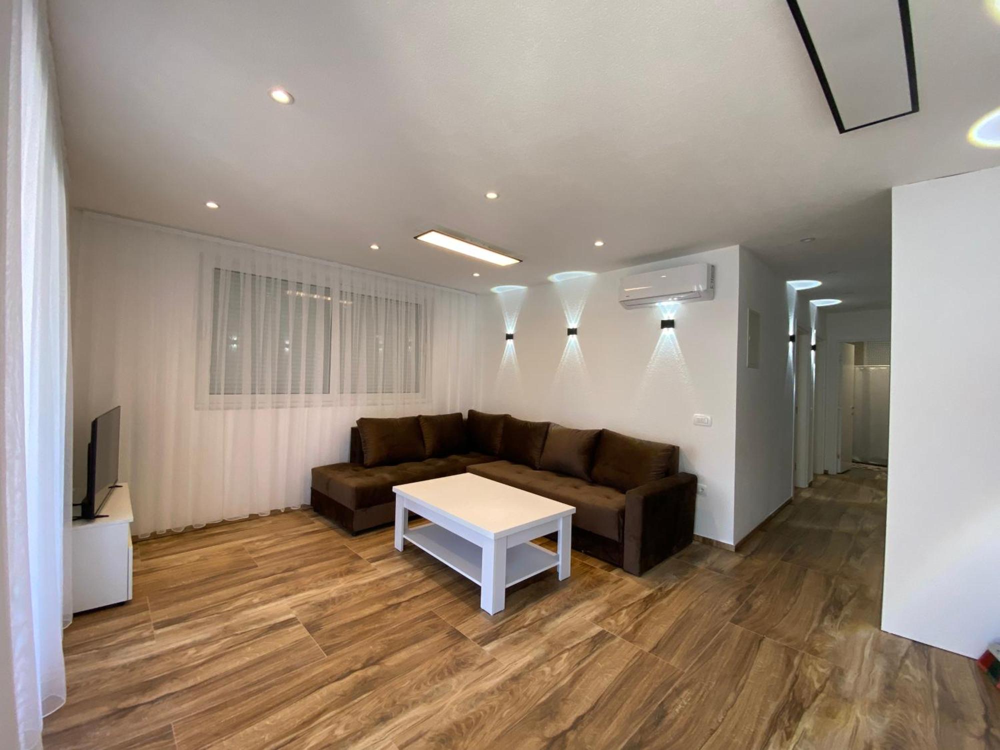 Villa Leona Palushaj Donji Stoj Ngoại thất bức ảnh