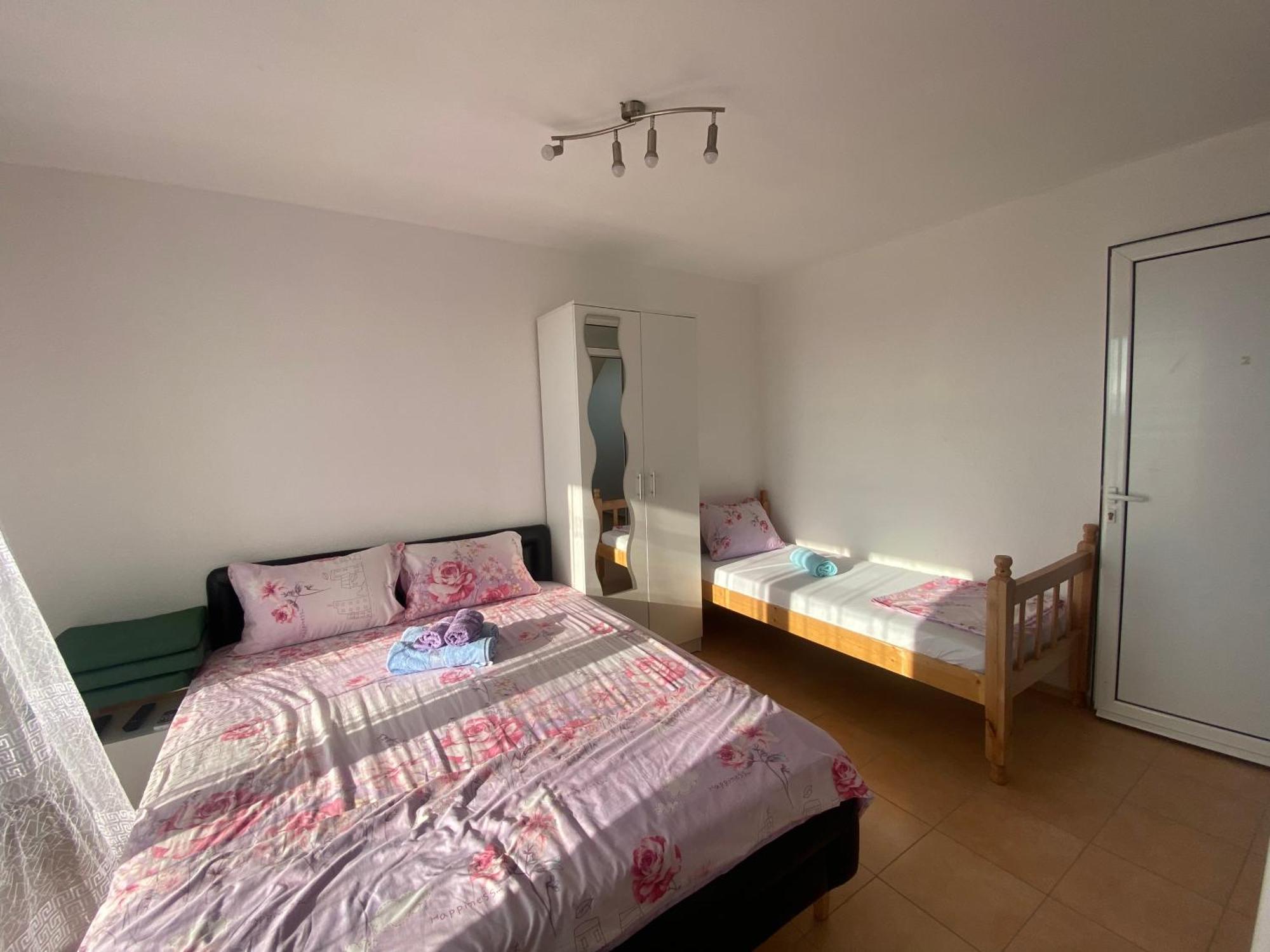 Villa Leona Palushaj Donji Stoj Ngoại thất bức ảnh